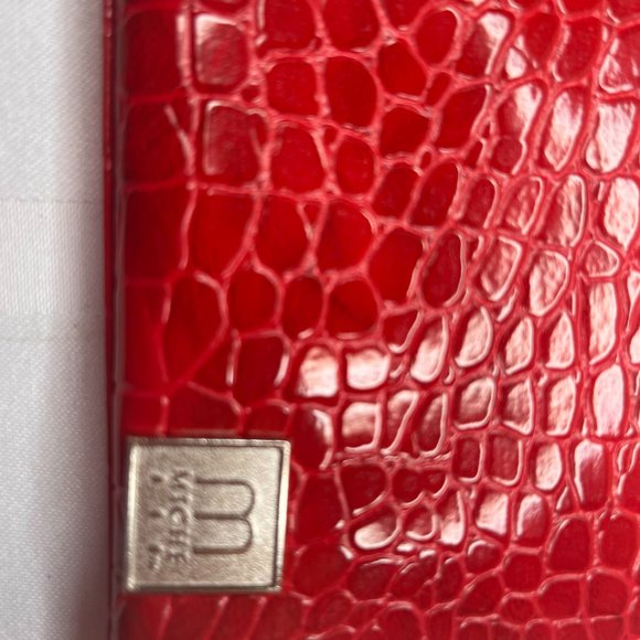 Miche Red Crocodile-Embossed Shell Cover – Classic Collection (Late 2000s) - Picture 2 of 7